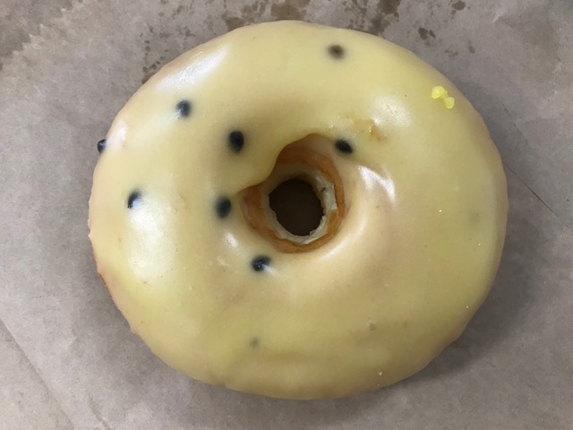 Passionfruit doughnut, Franky & Co